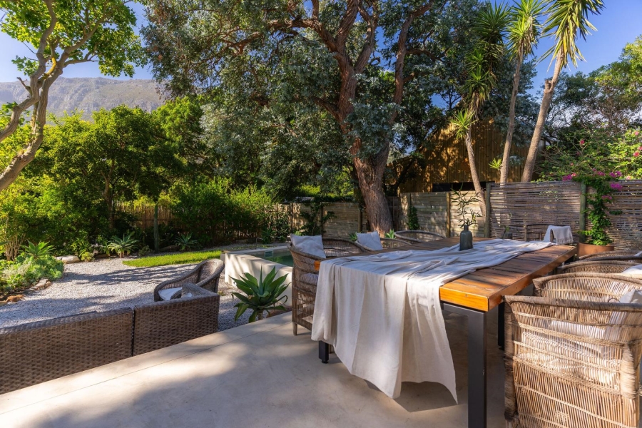 6 Bedroom Property for Sale in Hout Bay Western Cape